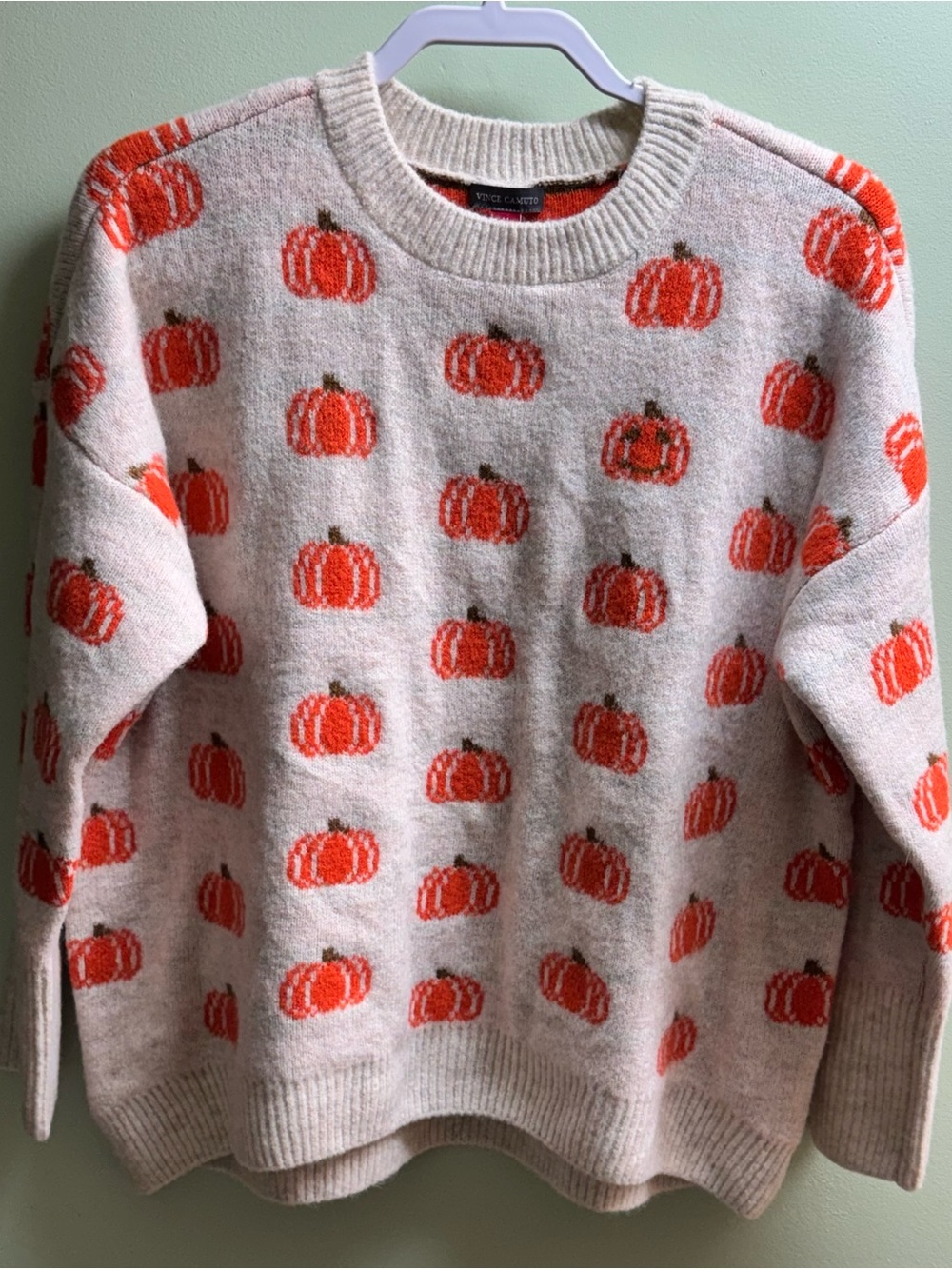 Vince Camuto Cream Pumpkin Pattern Crewneck Sweater size medium cozy core